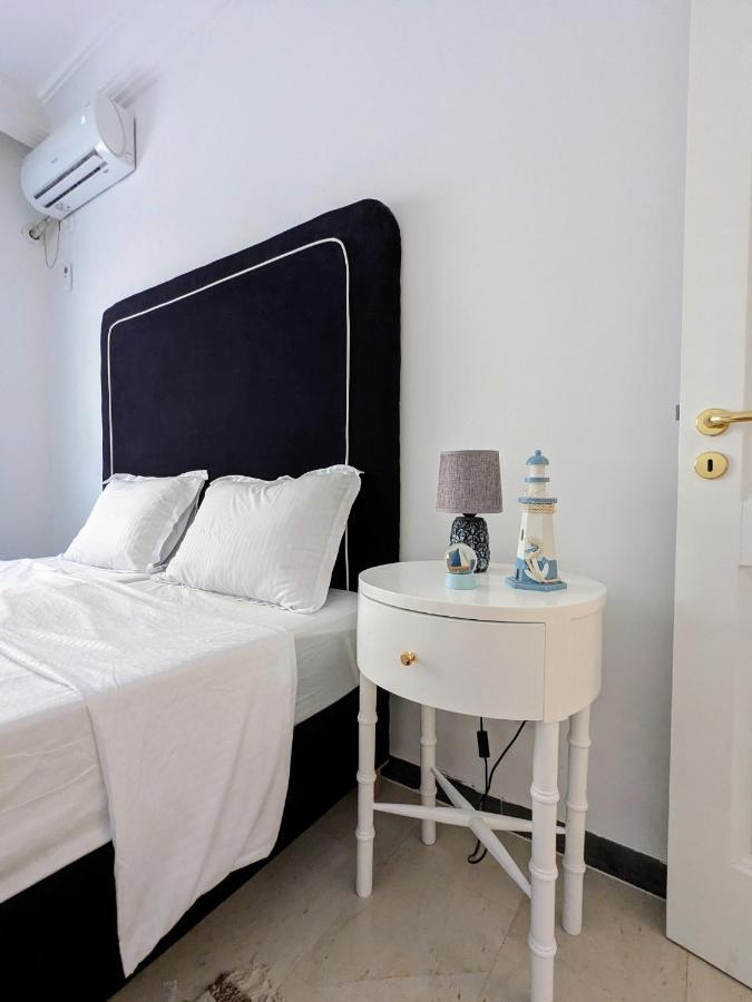 Luxury House Directly On The Beach Bizerte Bagian luar foto